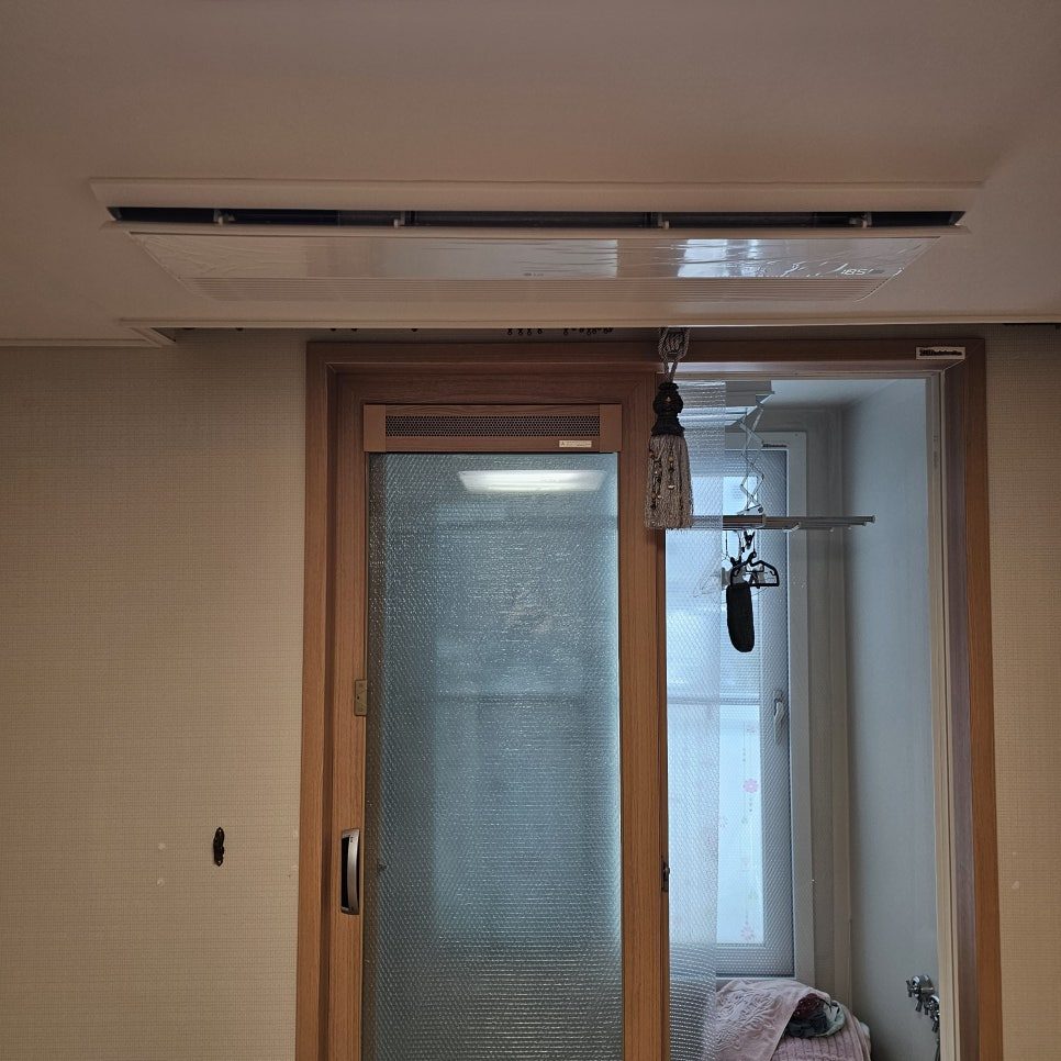 가구 배치가 자유로운 공간의 시스템에어컨