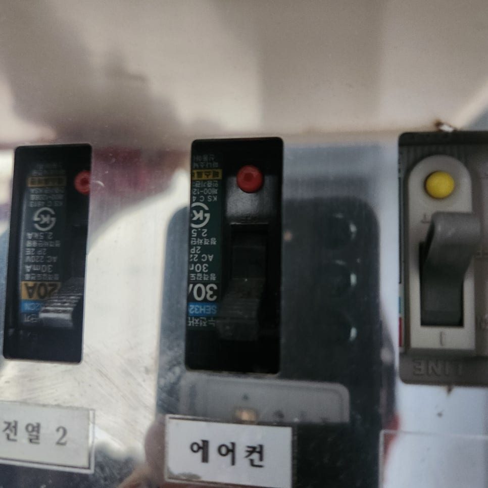 배관과 실내기 근접부 밀착 연결