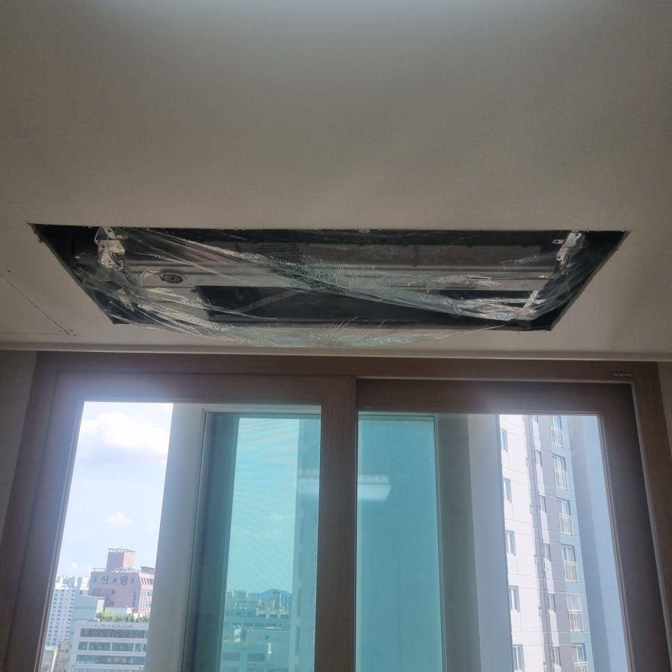 천장 내부 배관 노출 최소화 작업