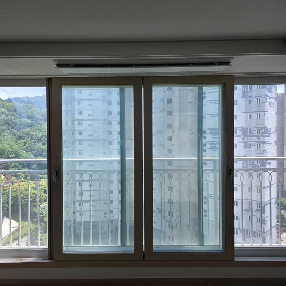 창가 쪽 시원한 냉방 설계